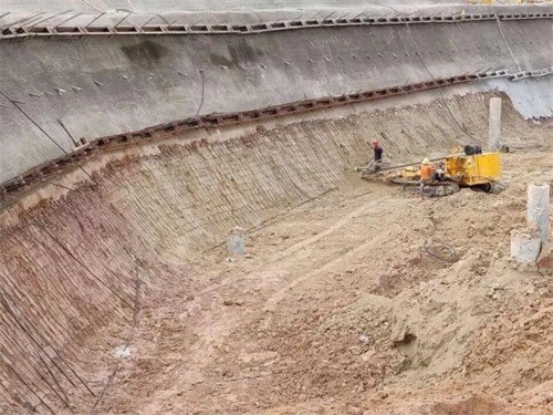 冷水江基坑边坡加固